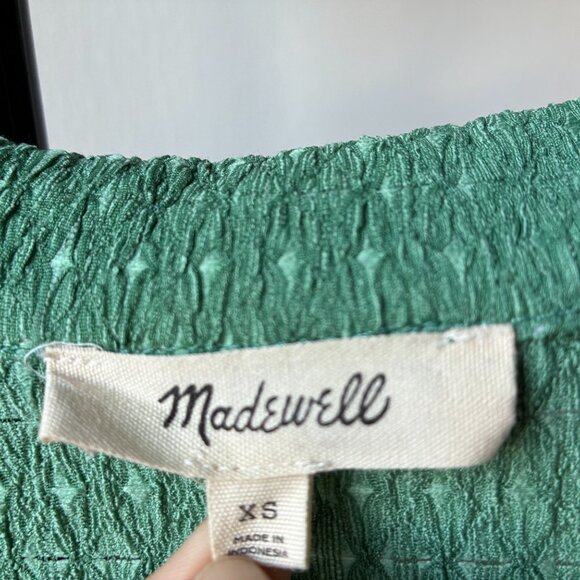 Madewell Green Crinkle-Knit Short Sleeve Button-Front Top - Picture 9 of 12